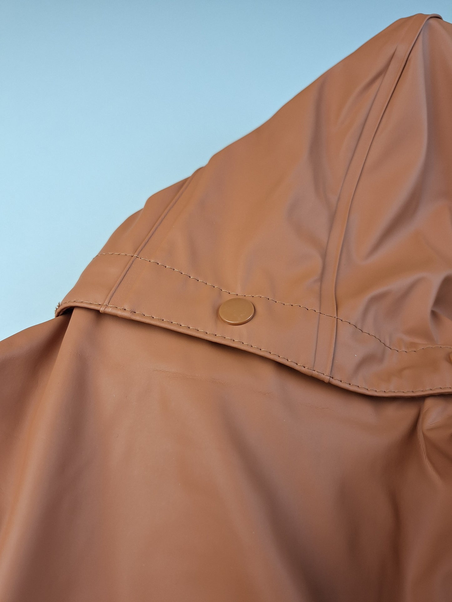 Světle hnědá bunda do deště