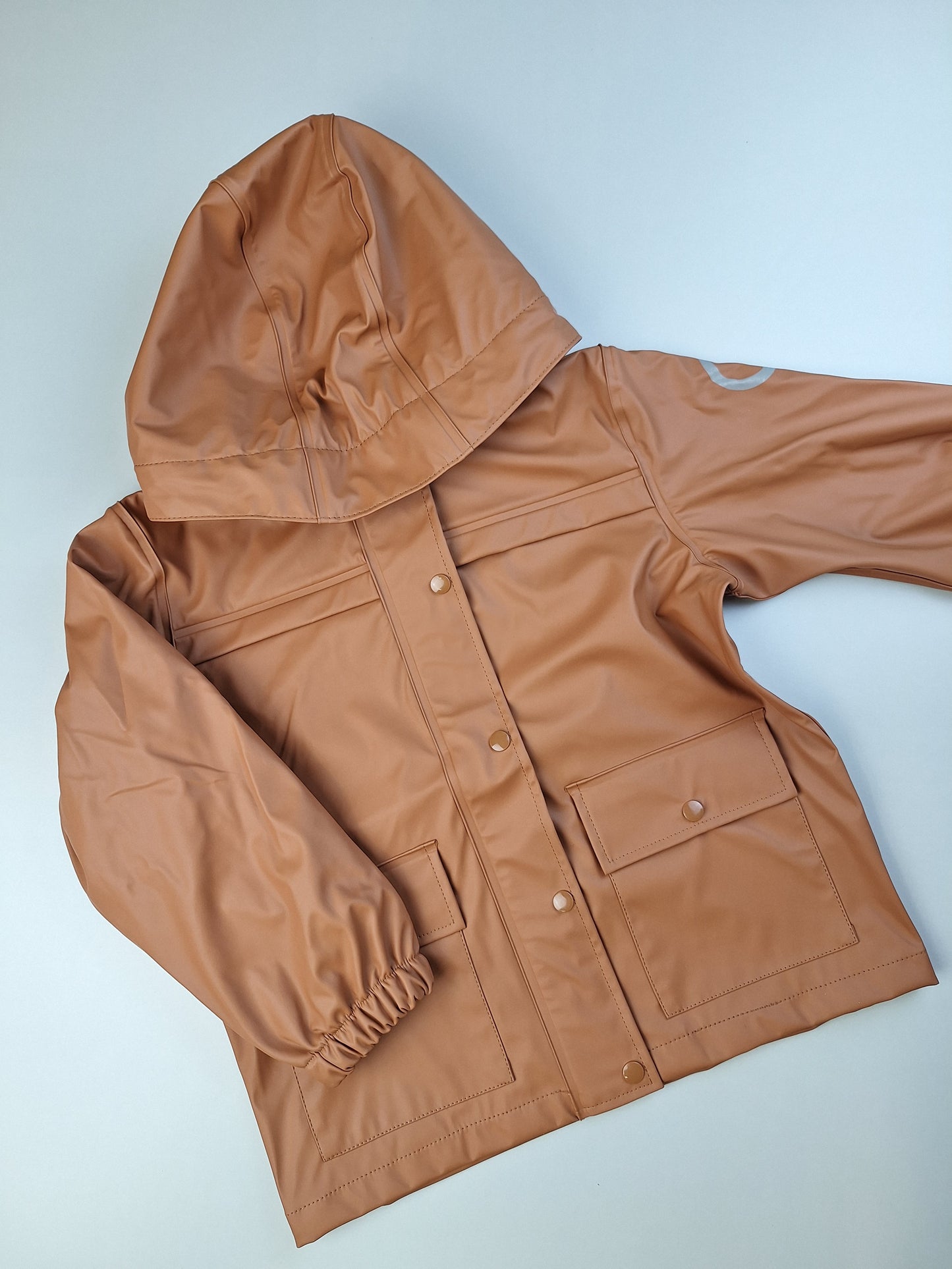 Světle hnědá bunda do deště